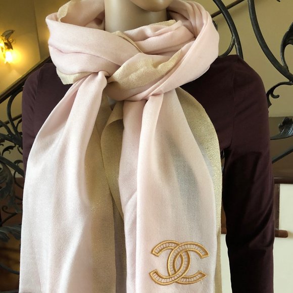 Chanel pink light scarf
